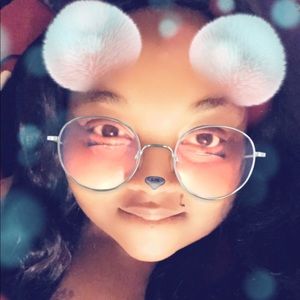 Meet your Posher, Latoya